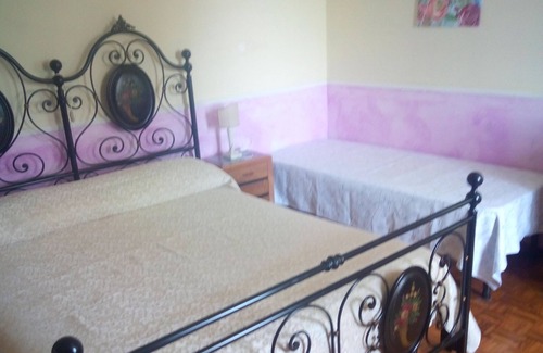Servigliano House | Angela Garden B&B - Retro Room (triple)