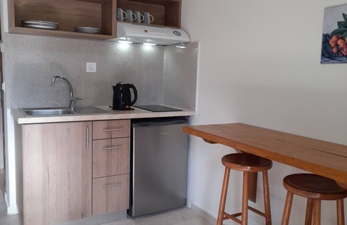 Tzavros Hotel | Angela Hotel and Apartments