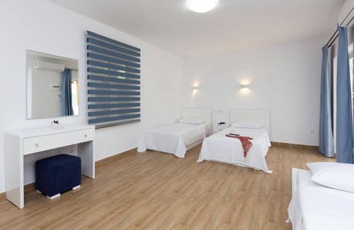 Ormos Panagias Hotel | Angelina Hotel