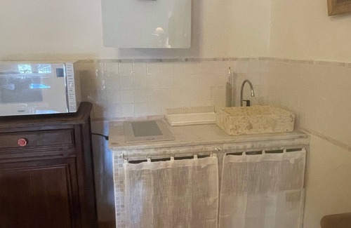 Violes Apartment | ANGELOT apartment for 2 people on the 2nd floor pets allowed under 16 kg