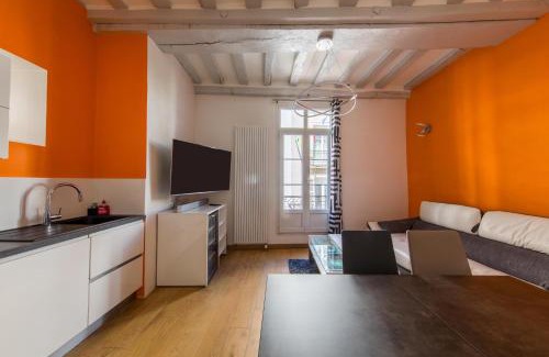 Downtown Angers Apartment | Angers Hyper Centre - Rue St Laud, 2min Ralliement