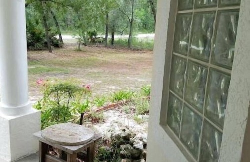 Brooksville House | Angie's Acre at the Center of the Nature Coast Area!