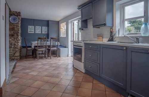 Angle House | Angle Adventures - 4 Bedroom Cottage - Angle