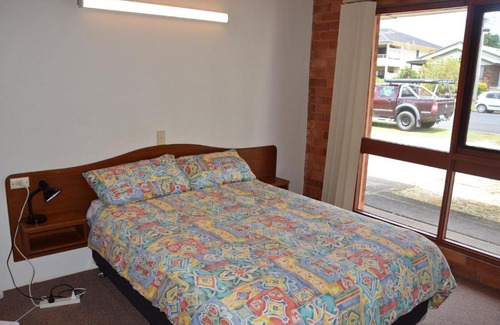 South West Rocks Apartment | Anglers Lodge 4 - bring your own linen