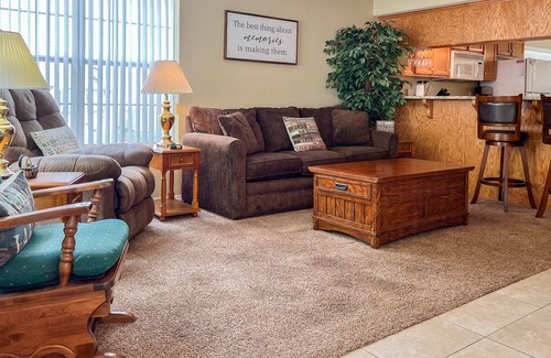 Branson Condo | Anglers Pointe 79-1