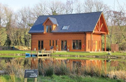 Menai Bridge Resort | Anglesey Lakeside Lodges