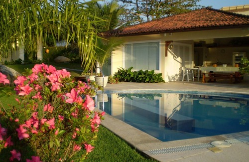Bracui House | Angra Bracuhy main channel 6 suites winking sauna area gourmet deck boat 78 feet