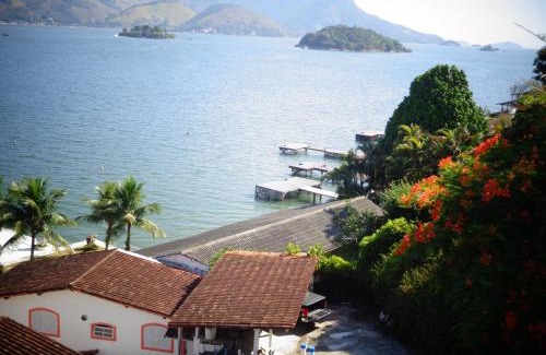 Caieira Apartment | ANGRA PIER 99 Suites