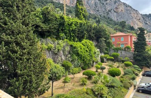 Menton Apartment | Ania