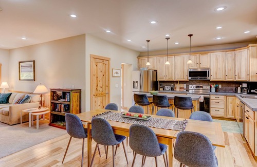 Durango House | Animas River House - 22 acres of Riverfront with Amazing Views-20 mins to skiing