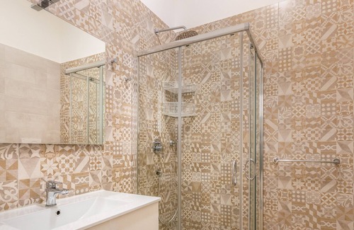 Noto Apartment | Anita Apartment