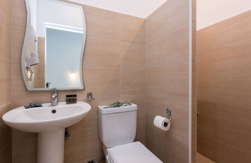 Perama Hotel | Anita Hotel