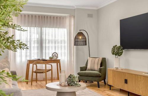 Somerton Park Apartment | Anja Haus - Elegant Retreat near Somerton Park Beach