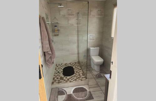 Margate Beach Apartment | Anju@Beach