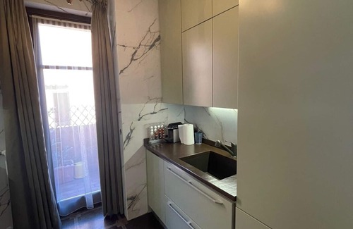 Gonte Apartment | Anna lake view apartment with pool
