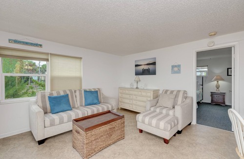 Bradenton Beach House | Anna Maria Island Beach Happy-direct Beach Front-1br-1br