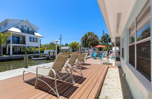 Bradenton Beach House | Anna Maria Island - Waterfront Escape