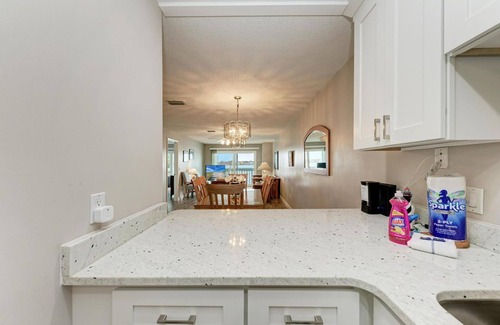 Bradenton Beach Apartment | Anna Maria Island Beach Palms 2A