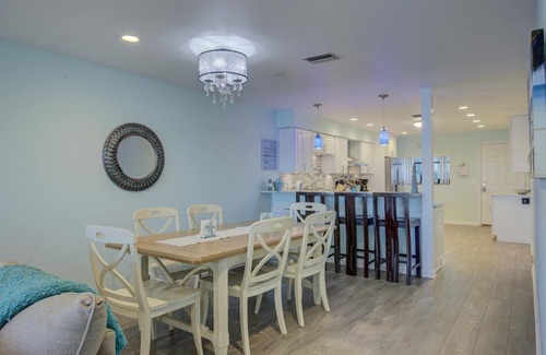 Bradenton Beach Condo | Anna Maria Island Retreat