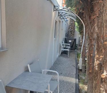 Pefkochori Apartment | Anna Maria Paradise