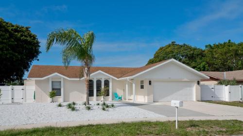 Palma Sola House | Anna Maria Villa