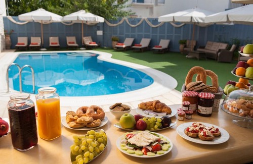 Parikia Hotel | Anna Platanou Hotel