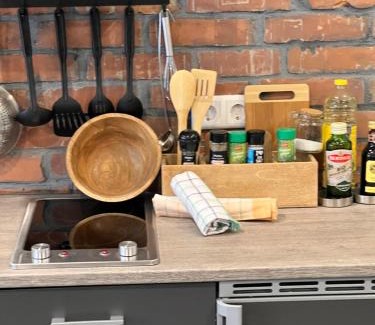 Ichenhausen Apartment | Anna9 - Ihr Zuhause auf Zeit nähe Legoland, Parken, Netflix, Boxspringbett, Küche