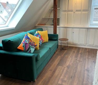 Ichenhausen Apartment | Anna9 - Ihr Zuhause auf Zeit nähe Legoland, Parken, Netflix, Boxspringbett, Küche
