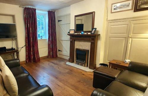 Bakewell House | Anne Cottage, Bakewell, in the Peak District