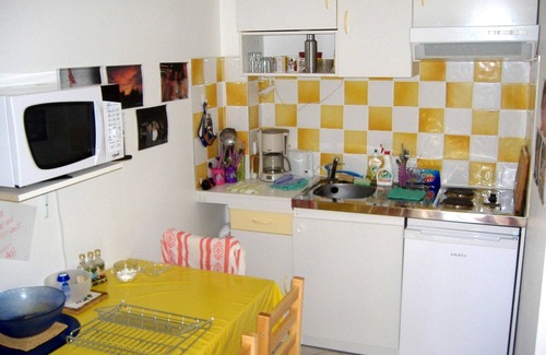 Cran-Gevrier Apartment | ANNECY Close to Center - Pleasant Studio On Shaded Garden and Garage