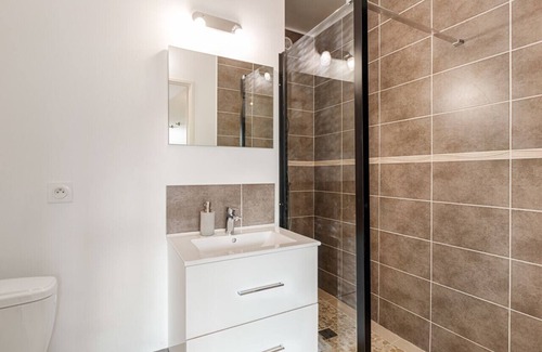 Cran-Gevrier Apartment | Annecy Studio + balcony close to old town