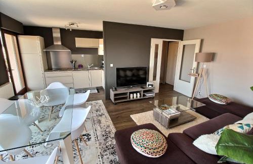 Annemasse Apartment | ANNEMASSE - VICTORIA Centre ville, Grand T2 avec Terrasse