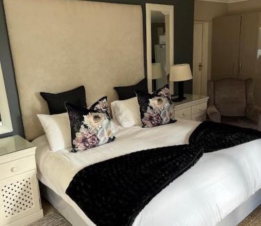 Kempton Park Apartment | Annies Place Self Catering