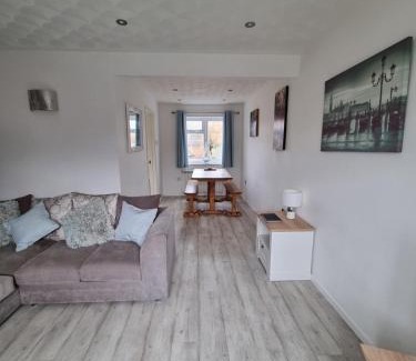 Northrepps House | Anniversary Cottage- Country feel, close to Cromer