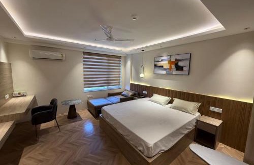 Jaypee Greens Apartment | Anom Stays