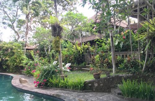 Kedewatan Bed & Breakfast | Anomcottages