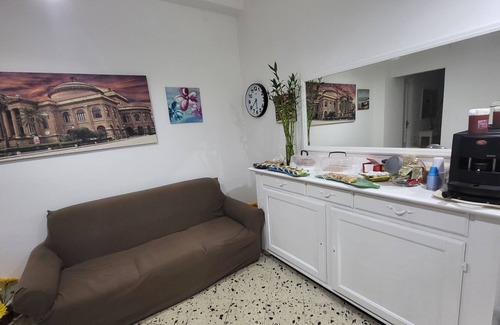 Corso dei Mille - Sant'Erasmo Bed & Breakfast | Antadia B&B