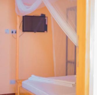 Boma la Ngombe Cabin | Antelope homestay