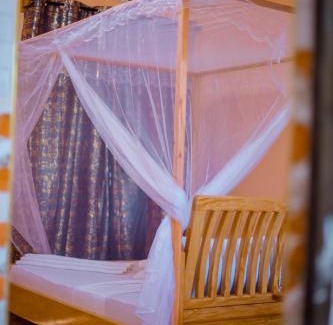 Boma la Ngombe Cabin | Antelope homestay