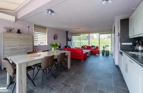 Hoofdplaat House | Antibes 198 - Kustpark Village Scaldia - Detached holiday home directly at the lake with spacious garden