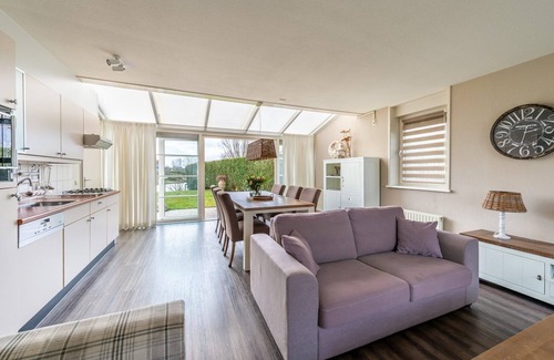 Hoofdplaat House | Antibes 232 - Kustpark Village Scaldia - Detached holiday home directly at the lake with spacious garden