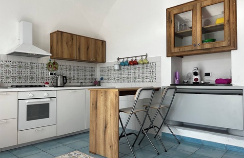 Meta House | Antica Residenza la Vela
