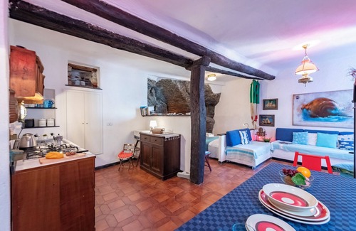 Vernazza Apartment | Antica Roccia Apartment In Vernazza, Vernazza, Italy