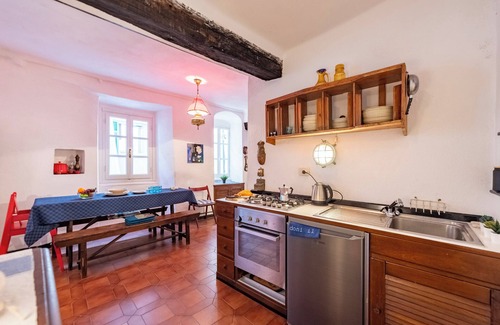 Vernazza Apartment | Antica Roccia Apartment In Vernazza, Vernazza, Italy