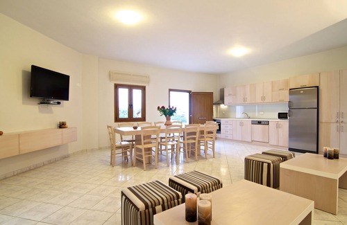 Archea Eleftherna Villa | Antigoni Villa, a back-to-nature sanctuary in the historic Eleutherna Village!
