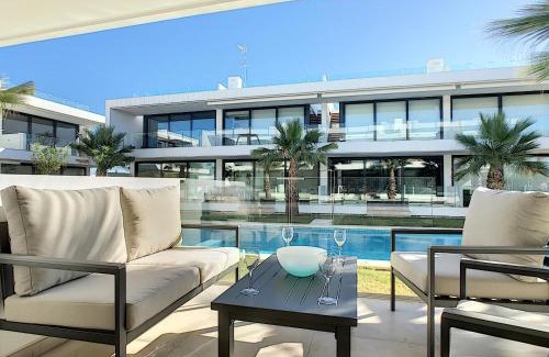 Mar de Cristal Apartment | Antilia Terraces Apartment - 1809