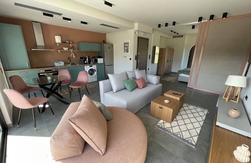 Archea Pissa Villa | Antinea Olympian Villa
