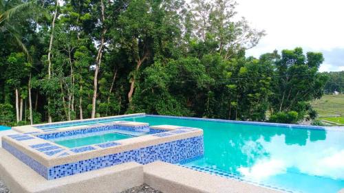 Luzon House | Antipolo Sky View Resort