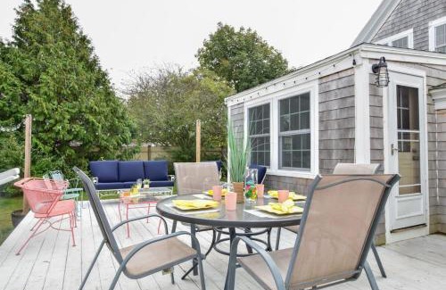 Dennis Port House | Antique Dennis getaway with firepit & EV charger Dog friendly