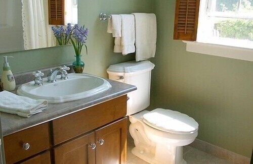 Old Town Historic District Bed & Breakfast | Antique Slumber Old Town Bed & Breakfast